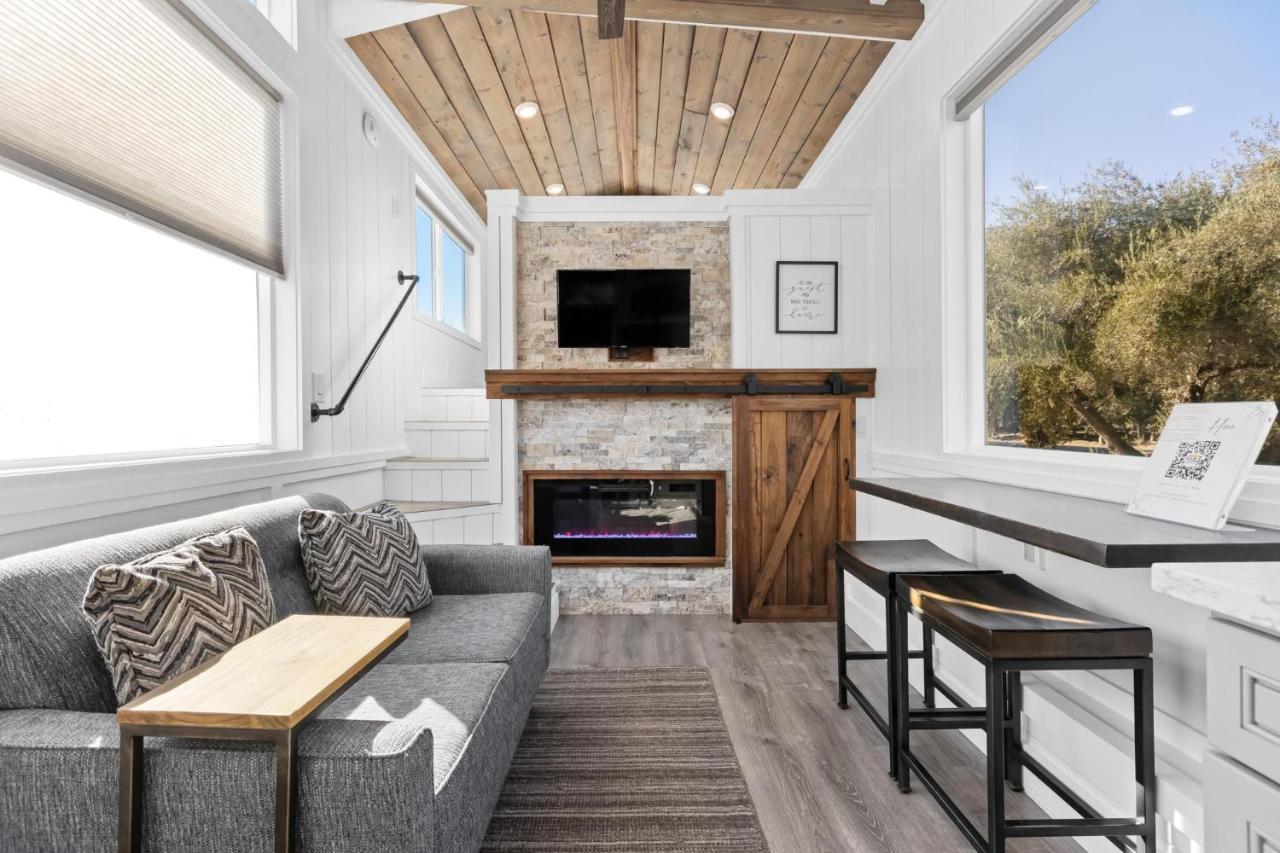 Tiny Home | Lewis Ranch 1 Lindsay Bagian luar foto