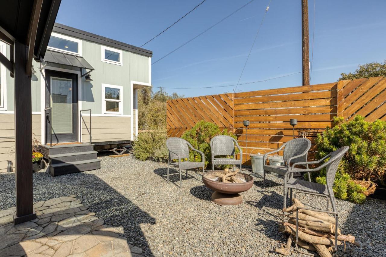 Tiny Home | Lewis Ranch 1 Lindsay Bagian luar foto